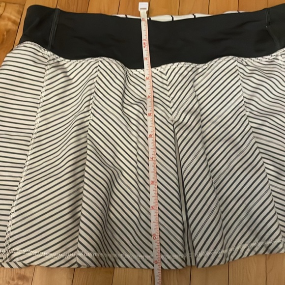 Lululemon Gray Fast Cat Skirt Size 4 VGUC - Picture 12 of 16